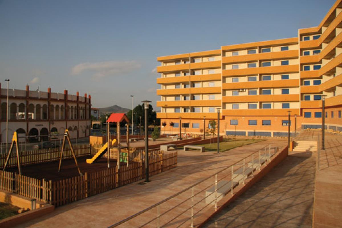 El ladrillo aplaza su crisis con el mejor verano desde 2006: 14.500 compraventas y 2.260 millones